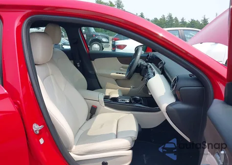 2020 Mercedes-Benz A 220 z USA, uszkodzony, nr VIN WDD3G4EB8LW041090